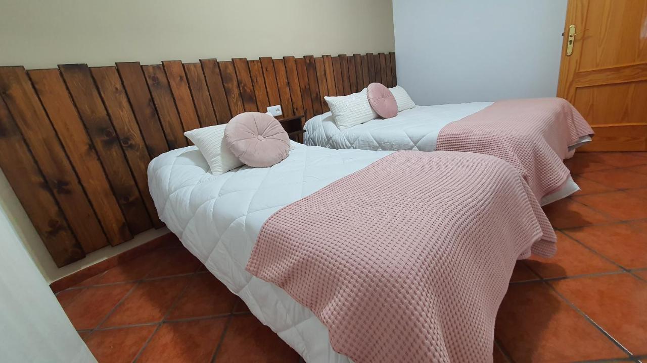 Alojamiento Rural Casa Inocente La Toba  Exteriér fotografie