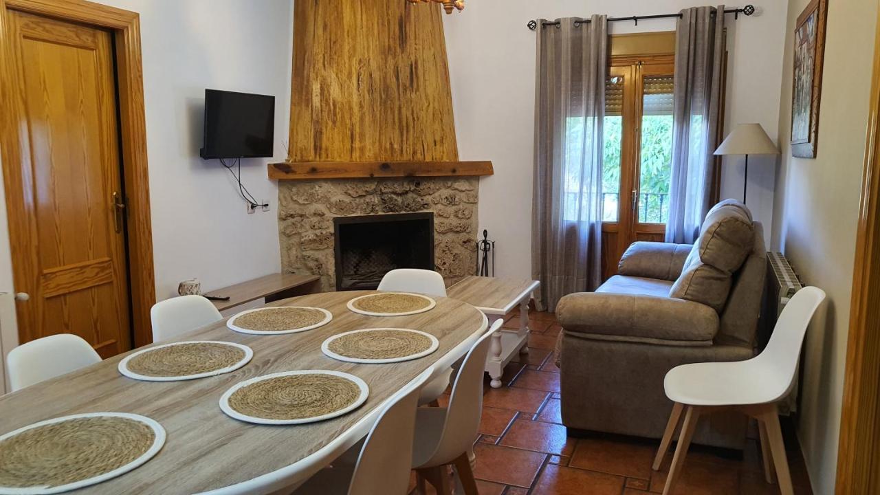 Alojamiento Rural Casa Inocente La Toba  Exteriér fotografie