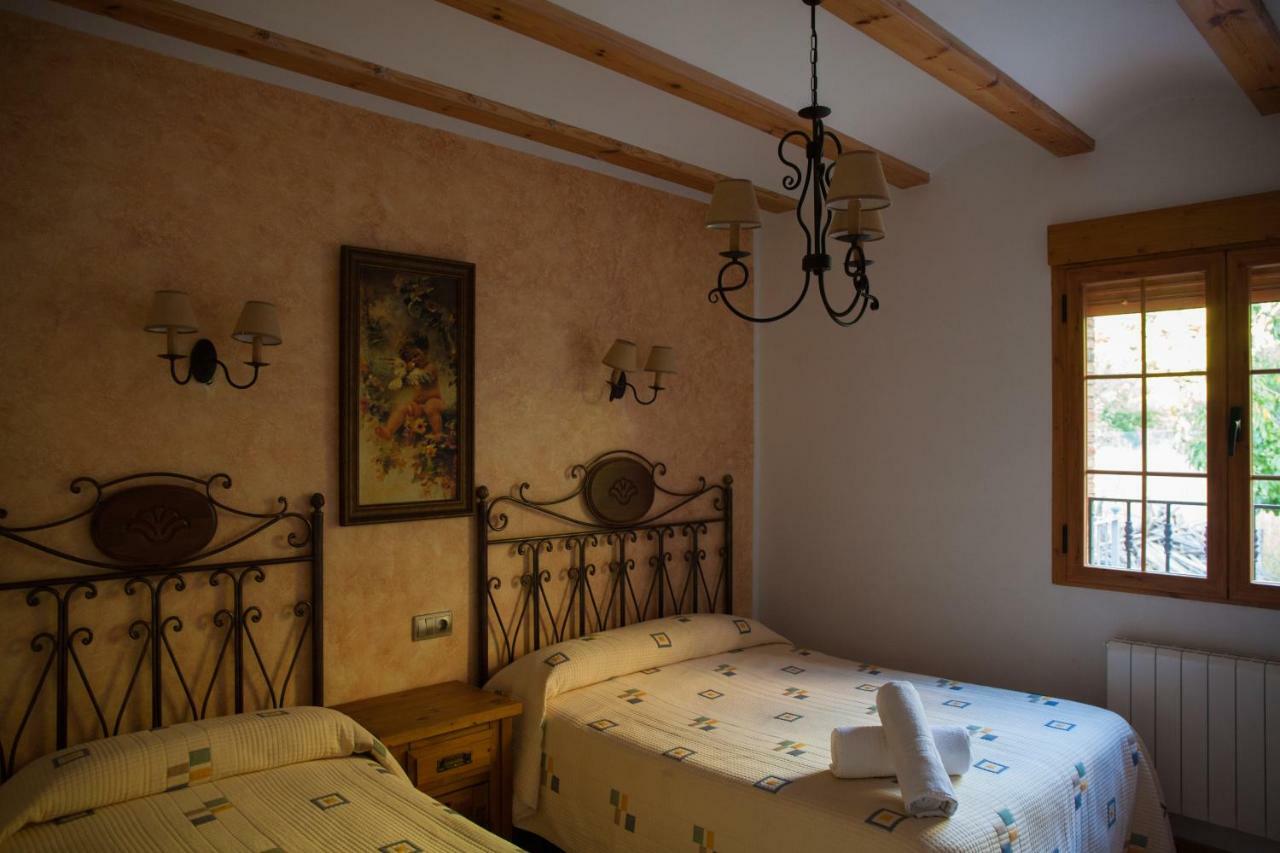 Alojamiento Rural Casa Inocente La Toba  Exteriér fotografie